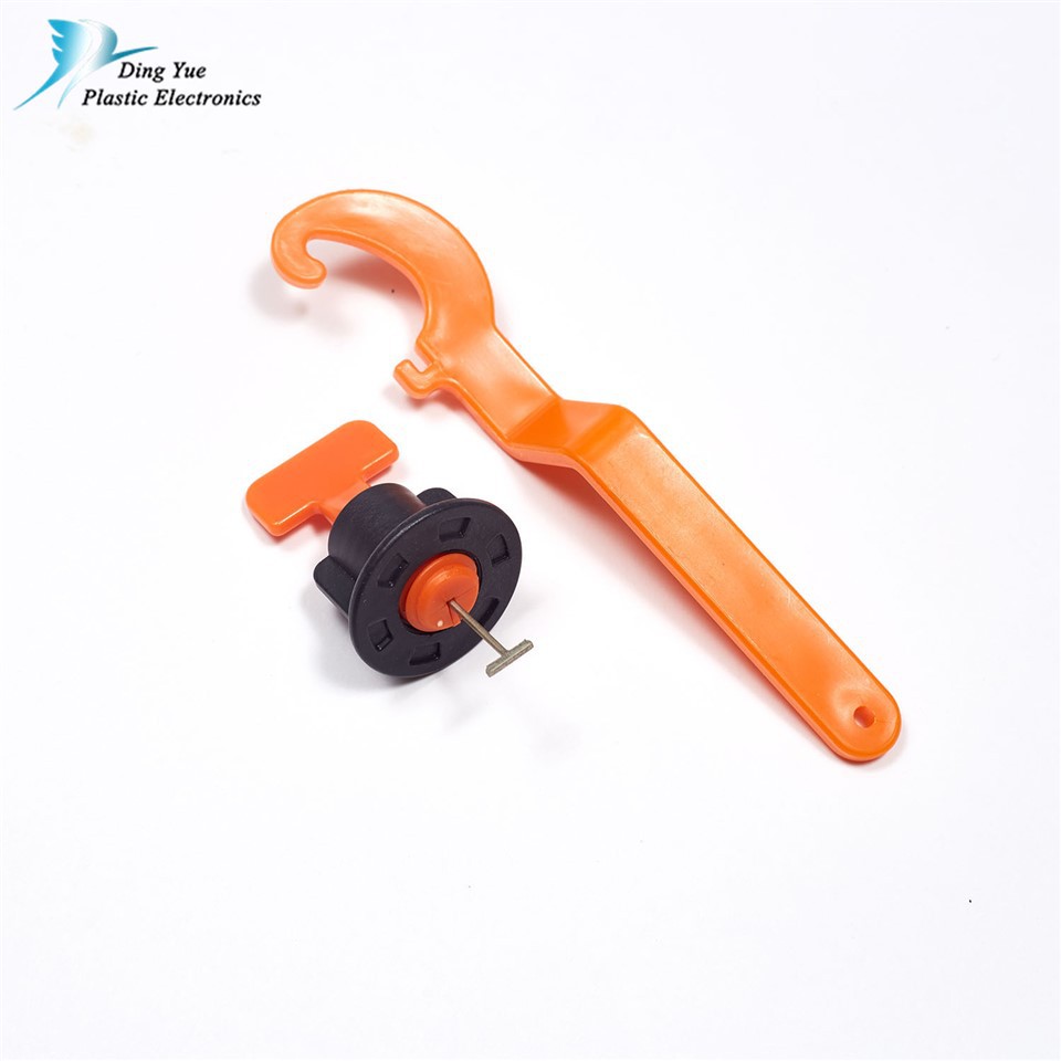 Tile Leveling System With Steel Pins